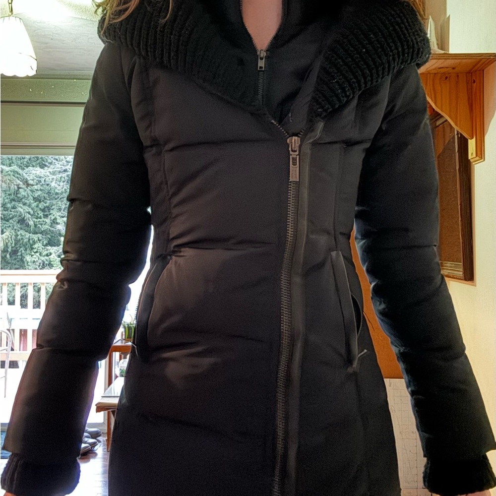 Dual Layer Winter Down Jacket - Women’s XS/S - Black - Monk & Lou
